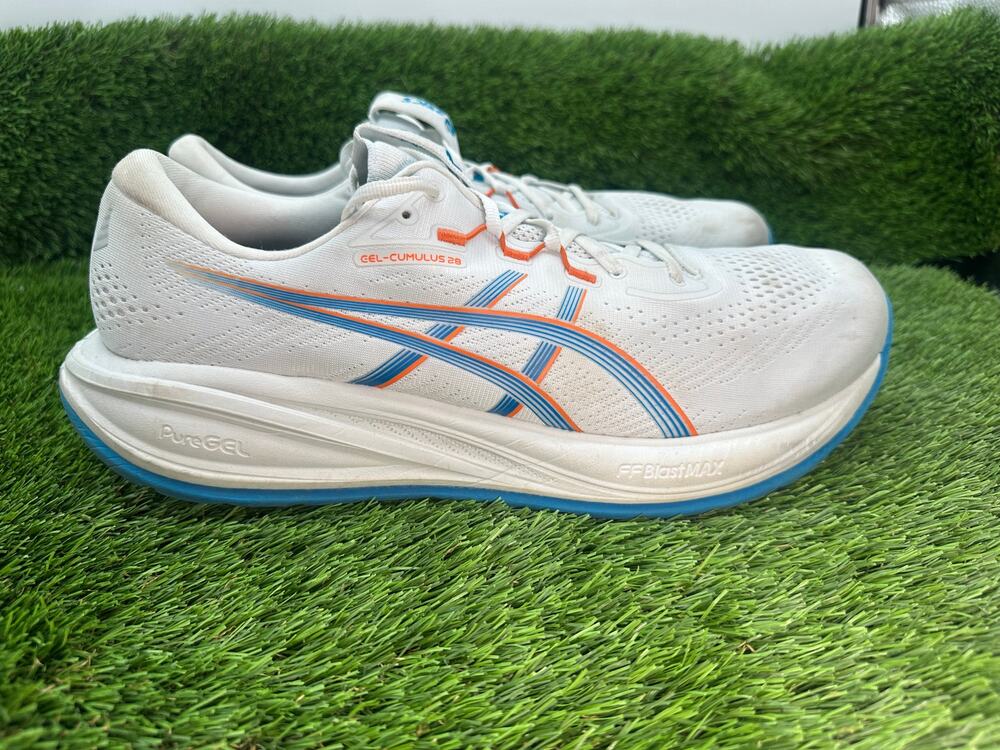 Asics Gel-Cumulus 28 1011C147 Athletic Sneaker Mens 14 White Mesh Running Sports